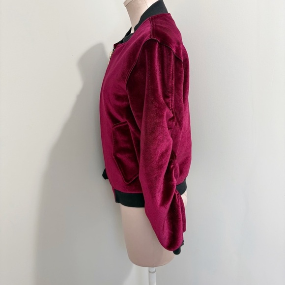 ASO Hailey Bieber Sandro Paris Ventura Velvet Bomber Jacket Size Small Cranberry - Picture 3 of 16